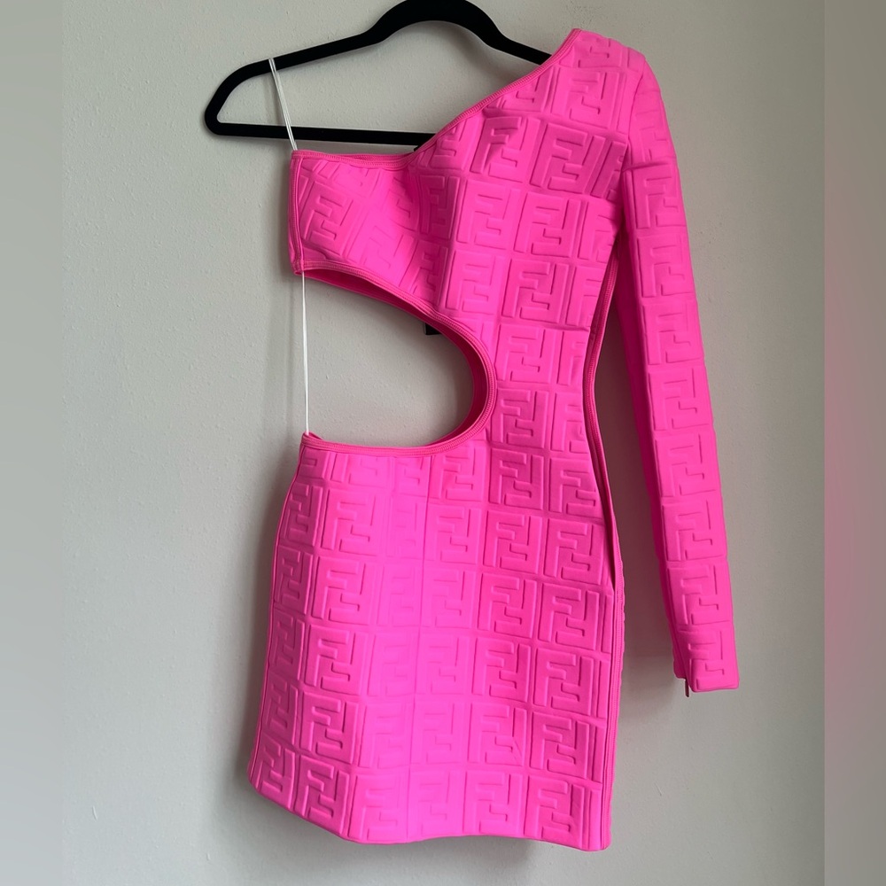 NWT Fendi x Nicki Minaj capsule collection pink dress 40 4 - Picture 15 of 15